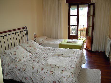 Hotel Rural El Rincon De Gadea Santa Gadea  객실 사진